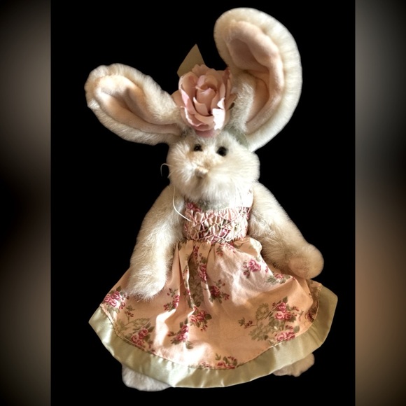 Bearington Bears Collection Beautiful Bunny -Fully jointed, embroidered see pics - Picture 1 of 11